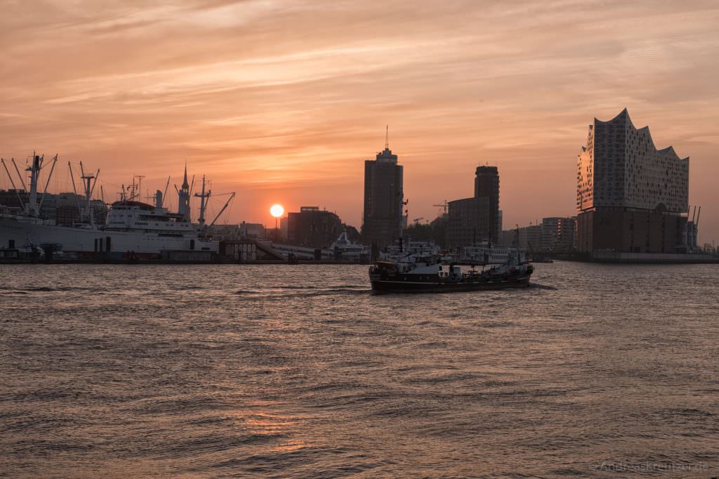 Sonnenaufgang bei der HafenCity