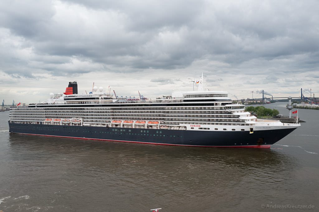 Queen Elizabeth in Hamburg