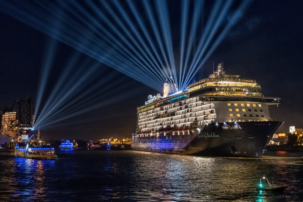 Taufe der Mein Schiff 6 in Hamburg