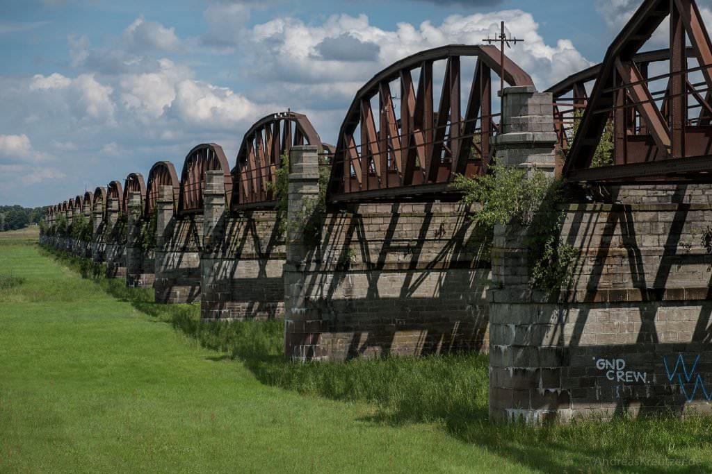 Alte Eisenbahnbrücke in Dömitz an der Elbe