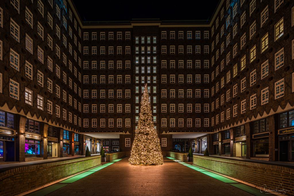 Weihnachtsbaum im Sprinkenhof