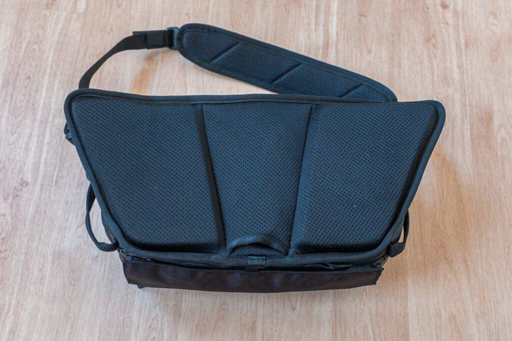 WANDRD ROAM Sling