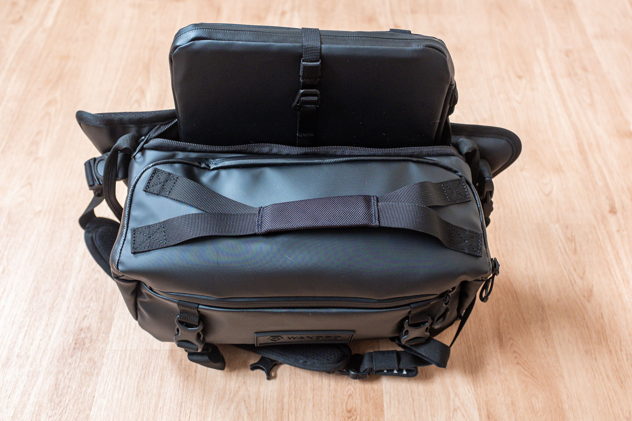 WANDRD ROAM Sling Notebook