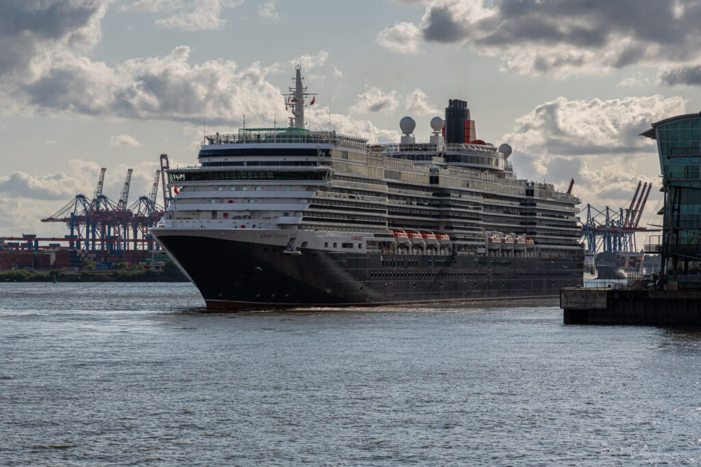 Kreuzfahrtschiff Queen Victoria am 25.07.2023 in Hamburg