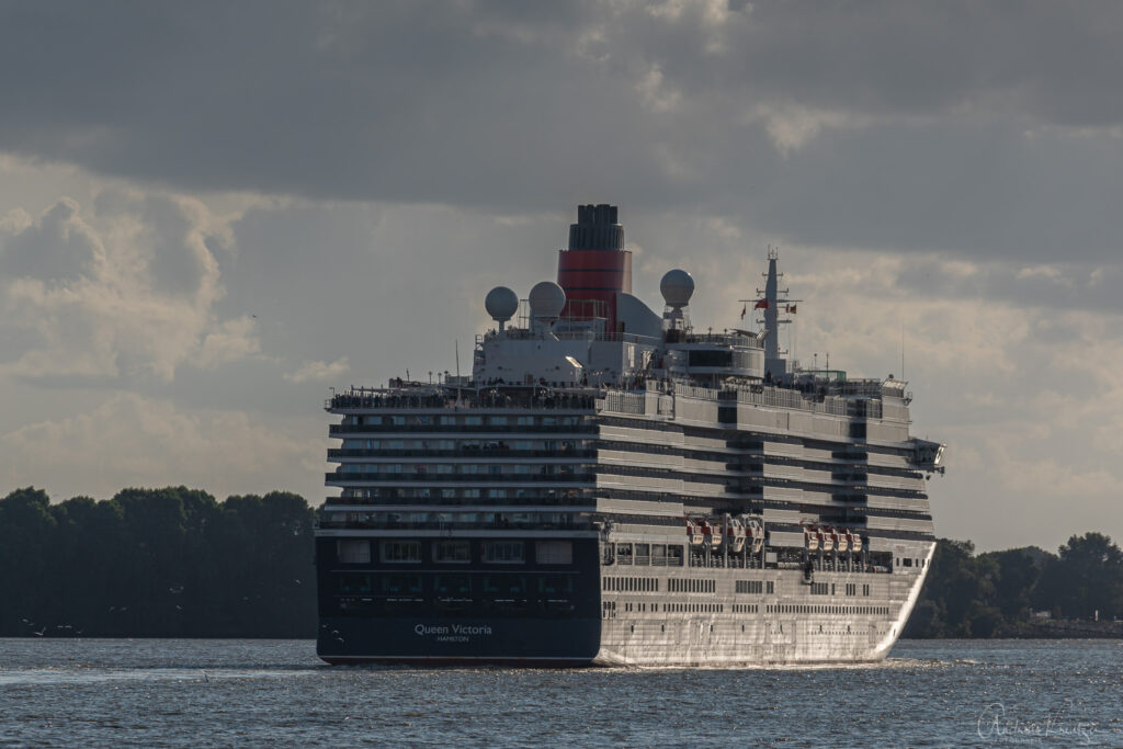 Kreuzfahrtschiff Queen Victoria am 25.07.2023 in Hamburg