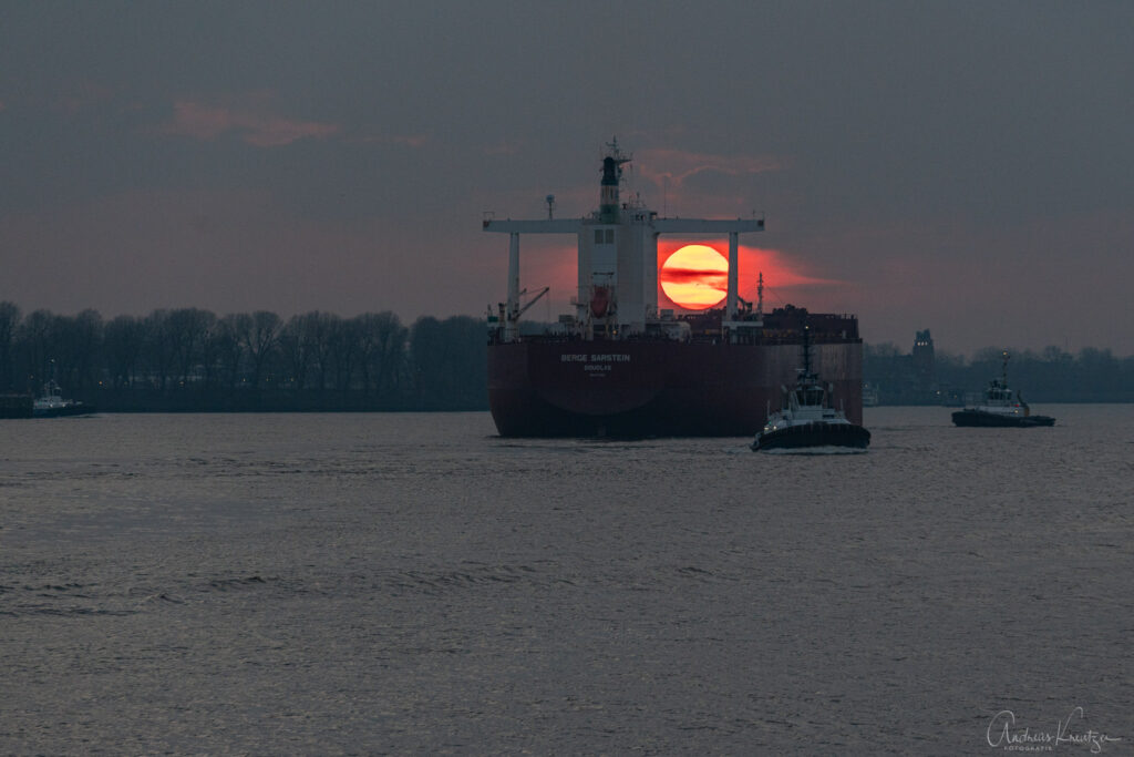 Sonnenuntergang am Hafen