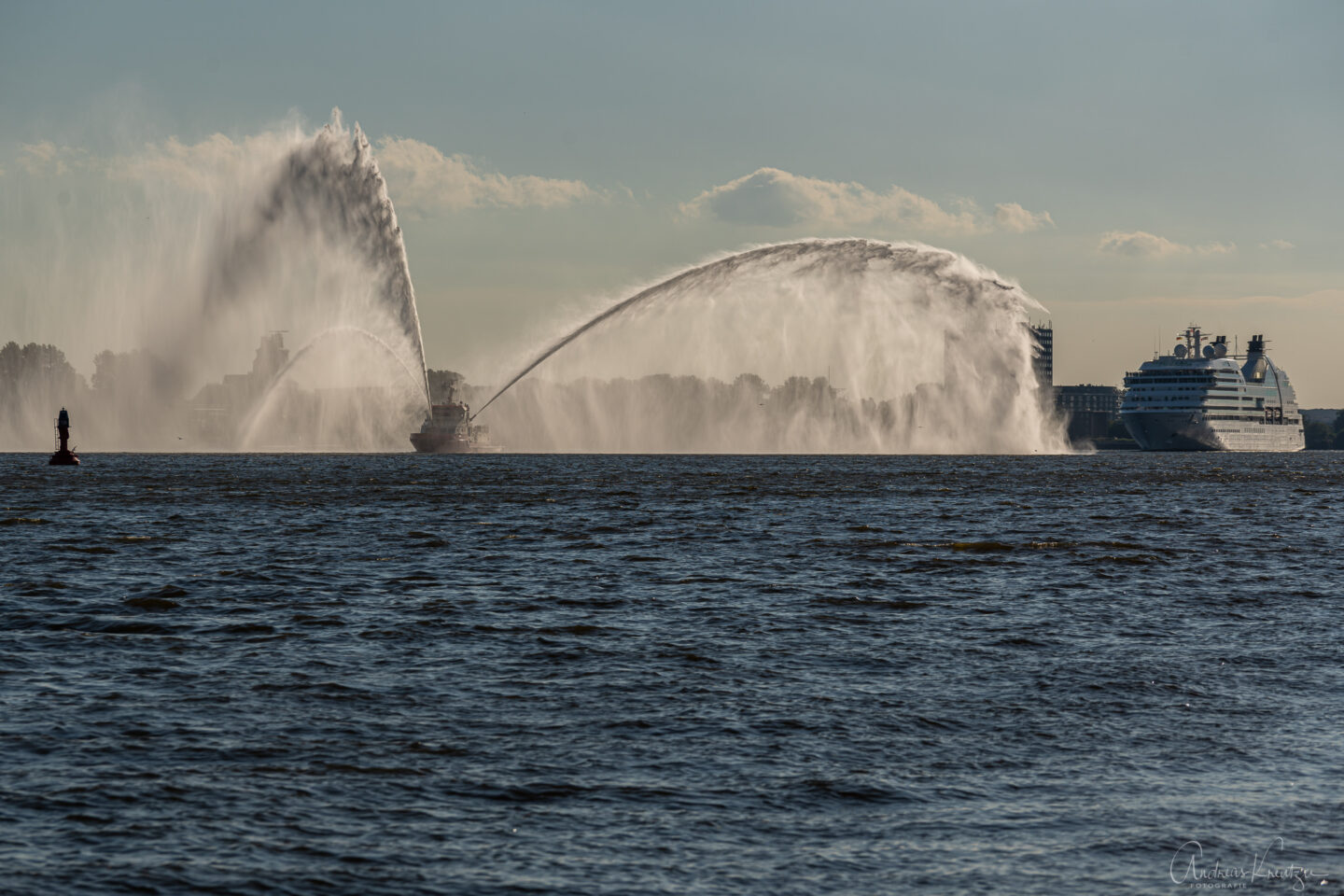 Branddirektor Westphal mit Seabourne Quest